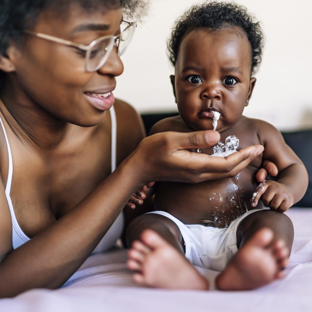 diversibaby-alimentaire-bébé-recettes-comment-commencer-aliment-enfant-purée-légumes-sans-gluten-vegan-sans-lactose-lait-allaitement-nourrisson-blog-informations-conseils-professionnel-pédiatre-dme-portrait-7